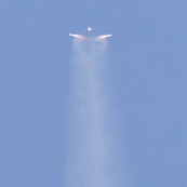 Décollage d'une fusée ariane 5 au centre spatial guyanais (CSG) à Kourou. Largage des boosters. Guyane.