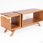 Meuble en bois massif de Guyane de marque DISSI. Meuble télévision en wacapou.