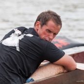 Course de pirogue en Guyane a Montsinery tonnegrande. P12 et P4 (12 places et 4 places). Organise par le club de canoe kayak et pirogue de Cayenne (ASPAG). Deguisements des equipages.