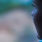 Portrait de femme flou.