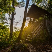 Saul au petit matin (lever du soleil) depuis le belvedere. Village au coeur de la Guyane, en foret tropicale amazonienne.  Parc amazonien de Guyane.