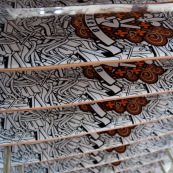 Usine en Chine : planches de skateboard.